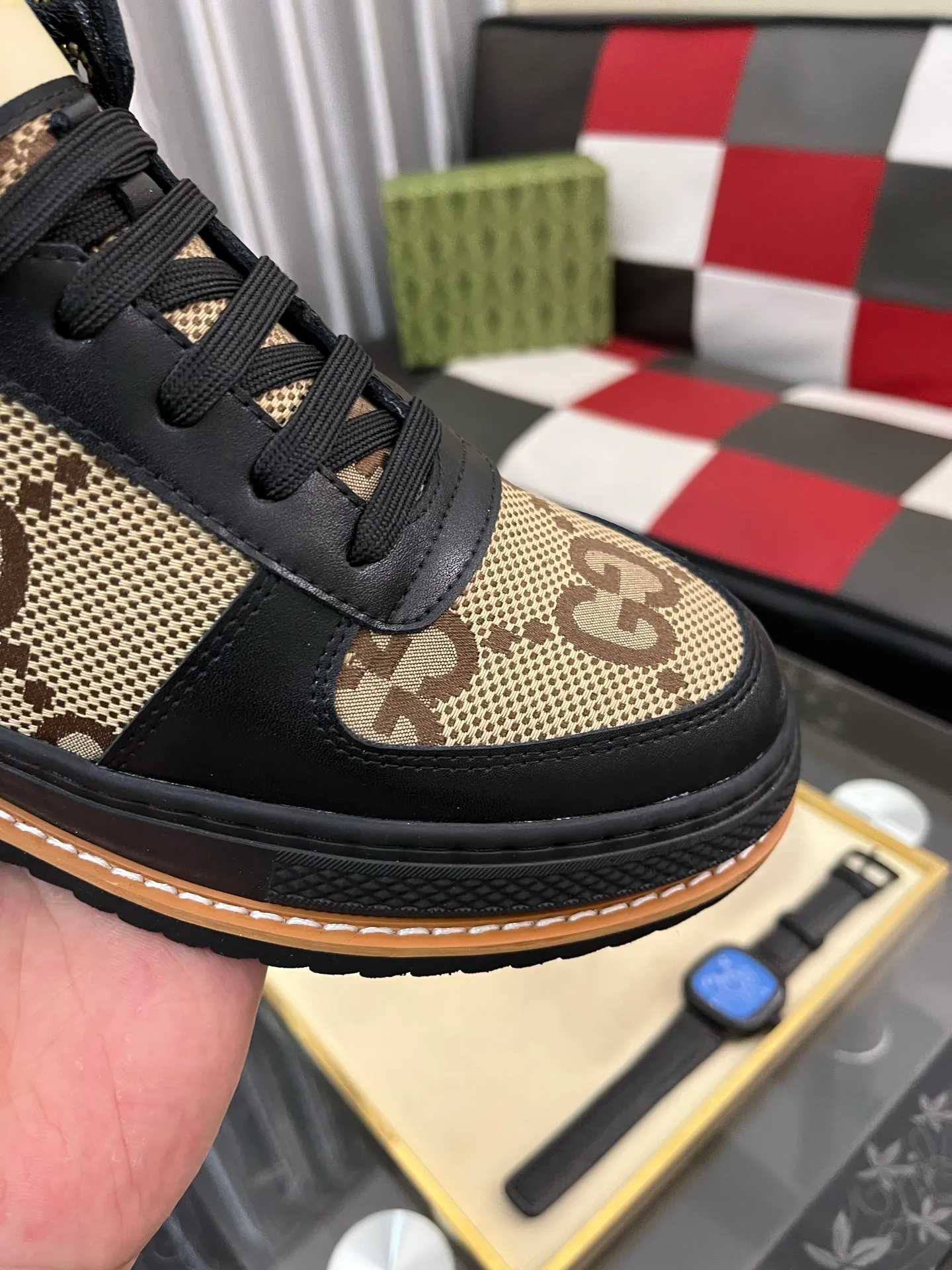 Men's shoes💰: 420⌚️⌚️[GUCCI sheepskin lining] Men's classic Gucci high-top casual shoes, original quality💯The upper is made of imported Italian cowhide and sheepskin lining, with fine workmanship and high-end atmosphere. Has a fashionable and exemplary look. Original rubber wear-resistant outsole. Code number: 38-44